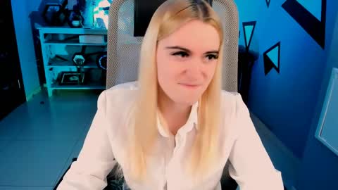 stef_nicks online show from March 2026 09:10:01 AM