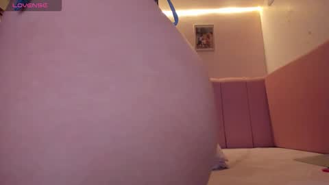 Snapshot of stefaagomez chatting on November 2025 11:32:02 AM Stefa Gomez online show from November 2025 11:32:02 AM