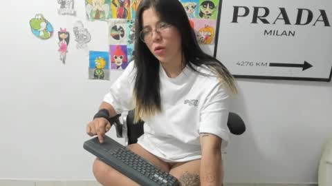 julieth-cancer online show from January 2025 01:13:02 AM