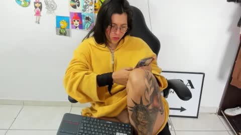 julieth-cancer online show from February 2025 04:33:02 PM