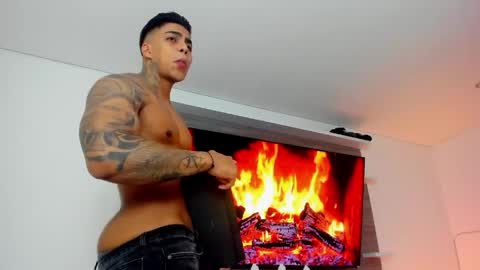 Snapshot of stefan_macallan chatting on April 2026 05:08:02 AM Macallan online show from April 2026 05:08:02 AM