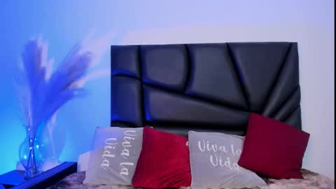 Stefania  online show from September 2025 03:33:02 AM