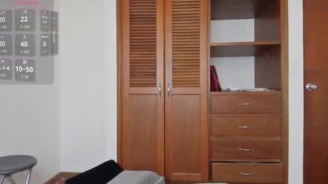 Stafania 3 online show from September 2025 03:16:02 PM