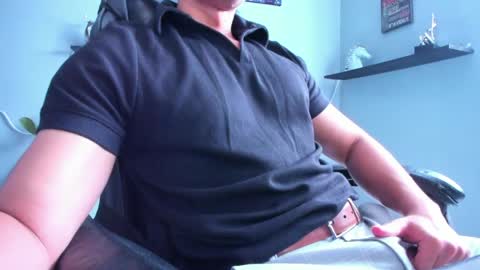 Snapshot of stefann_salvatore chatting on April 2026 07:58:01 PM Stefann Salvatore online show from April 2026 07:58:01 PM