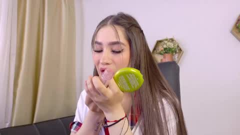 stefannycipriani_ online show from May 2026 04:04:02 PM