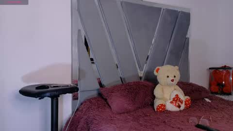 Snapshot of stefannym chatting on April 2026 07:44:02 PM Stefy Milf online show from April 2026 07:44:02 PM