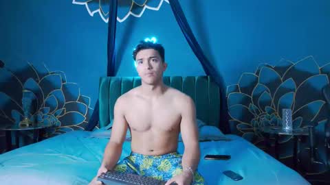 Stefano online show from November 2025 12:28:01 PM