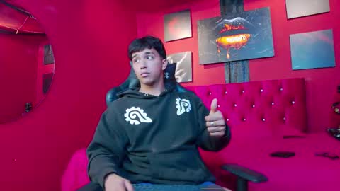 Stefano online show from December 2025 07:31:02 PM