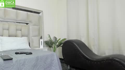 Stefany online show from March 2025 07:38:01 PM