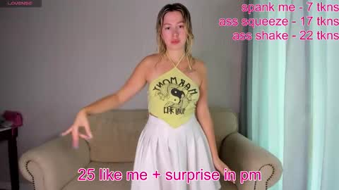 Snapshot of stefany_and_bettany chatting on February 2026 04:44:01 AM stefany_and_bettany online show from February 2026 04:44:01 AM