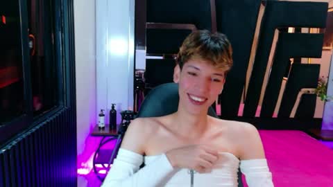 Snapshot of stefany_piink chatting on April 2026 01:09:02 PM stefany piink online show from April 2026 01:09:02 PM