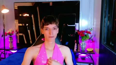 Snapshot of stefany_piink chatting on April 2026 12:33:01 PM stefany piink online show from April 2026 12:33:01 PM