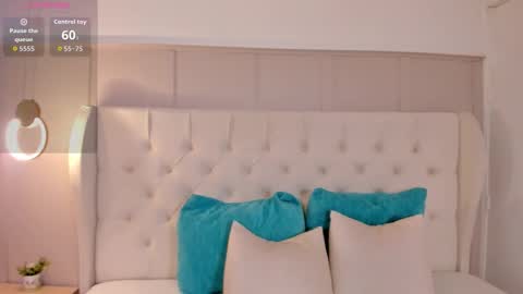 Steff Gil  online show from February 2026 10:31:01 PM