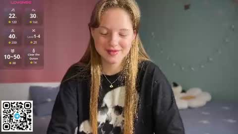 Snapshot of steffi_meoww chatting on July 2026 03:09:01 AM STEFI Streams every day from 10 PM GTM1 online show from July 2026 03:09:01 AM