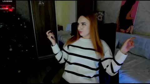 Snapshot of stella__cox chatting on January 2025 06:27:02 AM Stella Cox online show from January 2025 06:27:02 AM