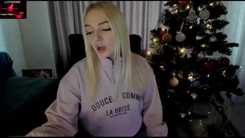 Snapshot of stella__cox chatting on January 2026 07:13:01 AM Stella Cox online show from January 2026 07:13:01 AM