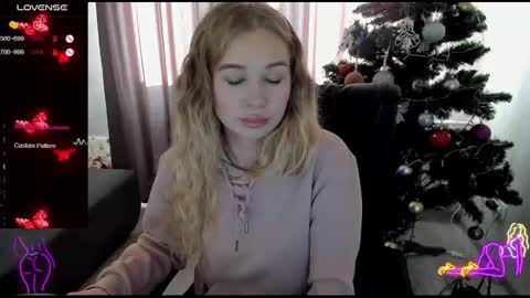 Snapshot of stella__cox chatting on January 2026 12:31:02 PM Stella Cox online show from January 2026 12:31:02 PM