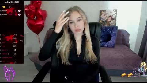 Snapshot of stella__cox chatting on March 2026 12:24:02 PM Stella Cox online show from March 2026 12:24:02 PM