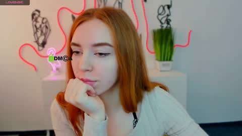 stella_flower online show from March 2026 06:08:02 AM