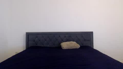 Stella John online show from September 2025 05:40:02 AM