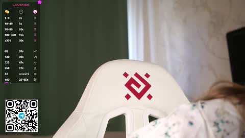 Stella online show from October 2025 10:10:01 AM