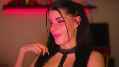 Snapshot of stella_shock chatting on January 2025 01:23:02 AM Stella online show from January 2025 01:23:02 AM