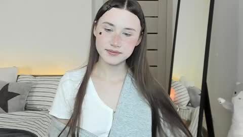 Snapshot of stella_sunny chatting on April 2026 10:34:02 PM stella_sunny online show from April 2026 10:34:02 PM