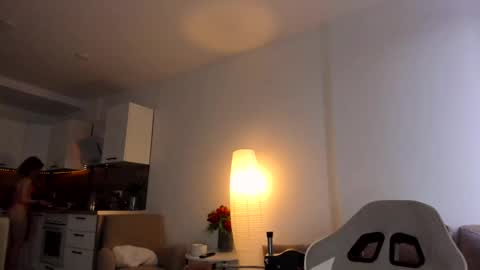 Asella online show from February 2025 11:53:01 AM