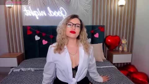 Stella online show from February 2026 01:57:02 AM