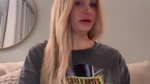 Stella Bella online show from February 2026 06:42:01 AM