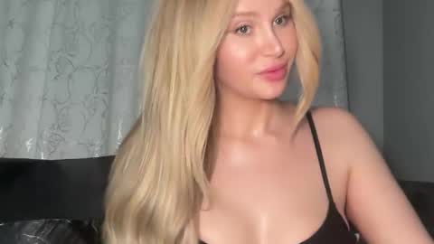 Stella Bella online show from March 2026 04:51:01 AM