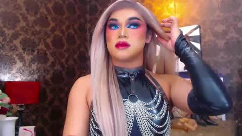 CALL ME STELLA online show from February 2025 09:56:01 AM