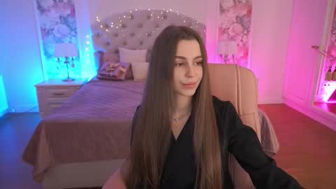 stellahoneywell online show from December 2025 07:47:02 AM
