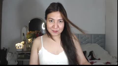 Snapshot of stellahugets chatting on October 2025 04:27:02 PM Stella online show from October 2025 04:27:02 PM