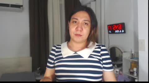 Snapshot of stellahugets chatting on June 2026 10:45:02 PM Stella online show from June 2026 10:45:02 PM