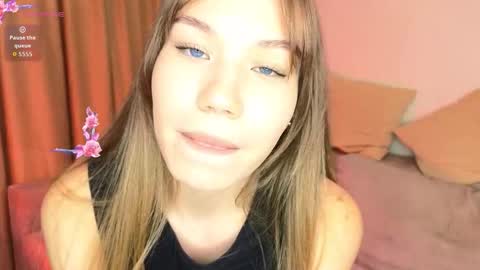 Molly online show from October 2025 04:35:01 PM
