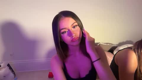 stellapearl online show from September 2025 05:20:02 AM