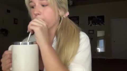 stellaraexox online show from October 2025 12:11:01 AM