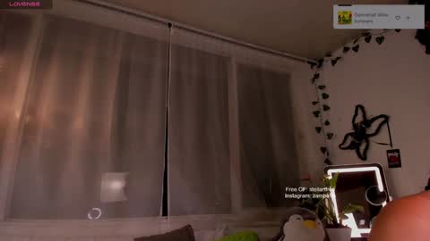 stellart_ online show from January 2025 02:17:01 AM