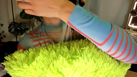 stellart_ online show from March 2025 05:53:01 AM