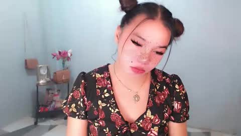 Snapshot of stellaxtemptationx chatting on November 2025 10:47:01 AM Stella sweet online show from November 2025 10:47:01 AM