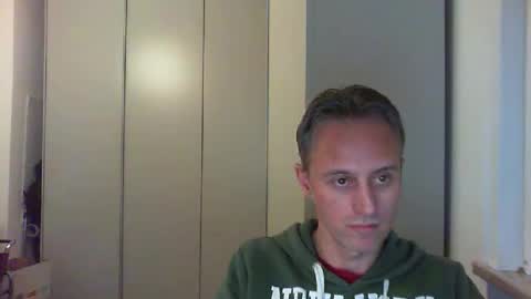 Snapshot of sten015 chatting on November 2025 04:35:01 PM sten015 online show from November 2025 04:35:01 PM