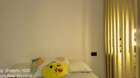 stephany online show from September 2025 04:34:02 AM