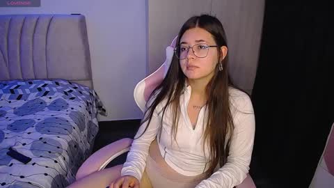 Emma online show from December 2024 10:37:01 PM