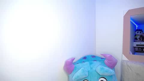 Emma online show from February 2025 07:22:02 PM