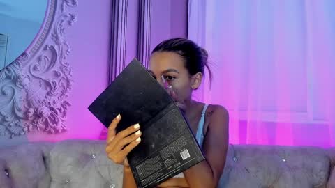 Stefff  online show from April 2026 06:00:02 AM