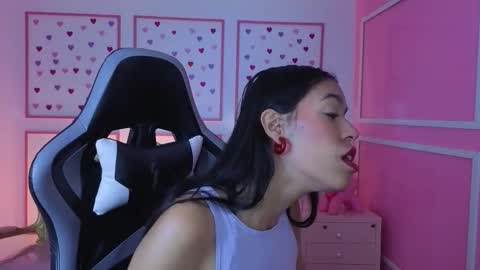 Snapshot of stephania_t chatting on September 2025 11:35:01 AM Stephania online show from September 2025 11:35:01 AM