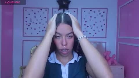 Snapshot of stephania_t chatting on November 2025 12:37:02 PM Stephania online show from November 2025 12:37:02 PM