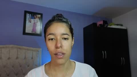 Stephania online show from May 2026 12:56:01 PM