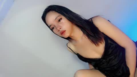 STEPHANIE online show from February 2025 07:51:02 AM